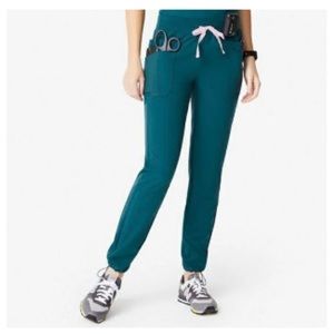 Figs Kigali scrub pants, New with tags, Medium regular
Caribbean blue limited